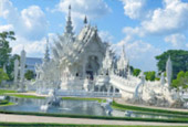 White Temple: Chiang Rai