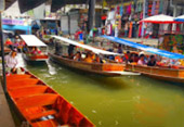 Damnoen Saduak Floating Market