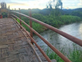 Soo Tong Pae - Long Bamboo Bridge